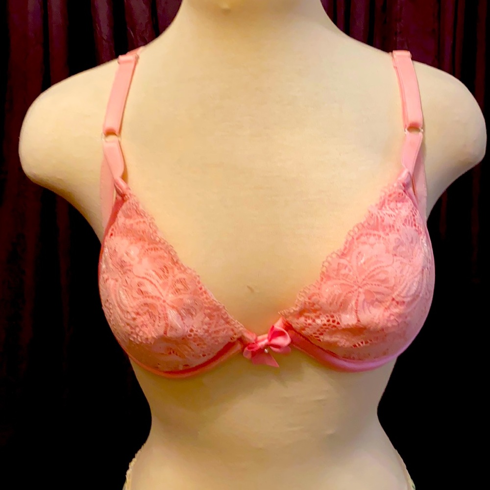 Pink Fredericks of Hollywood bra